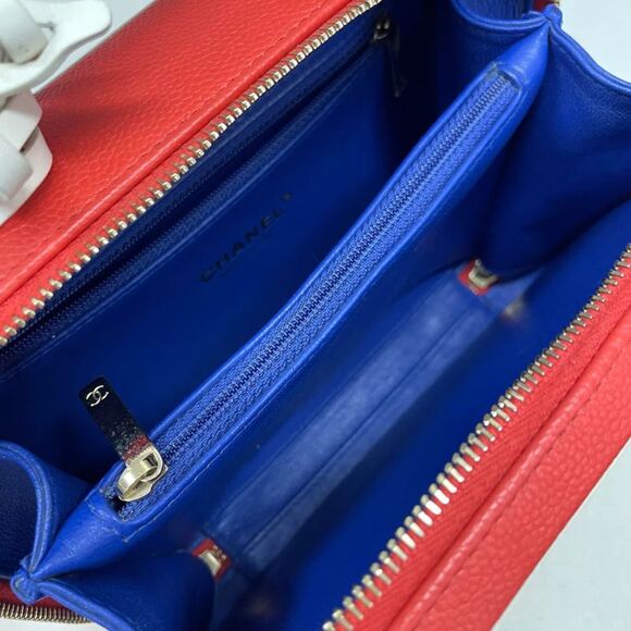 Chanel Women Pre-Loved Bag Very Good Condition - Picture 7 of 8